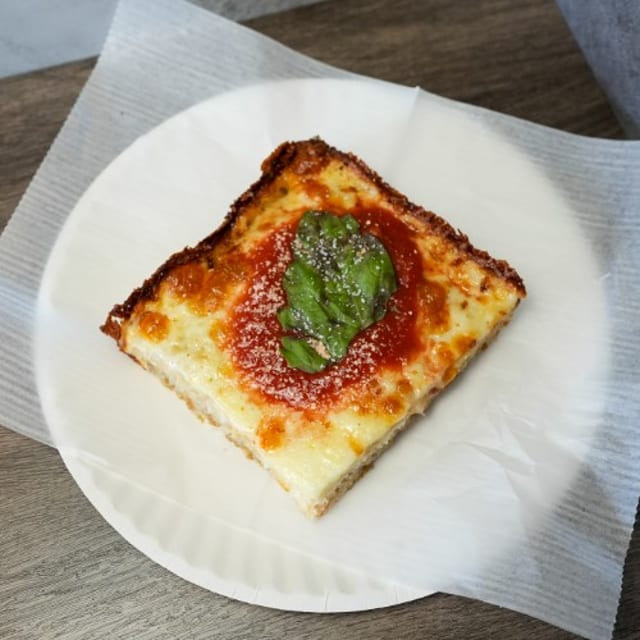 Detroit Red Detroit Pizza.