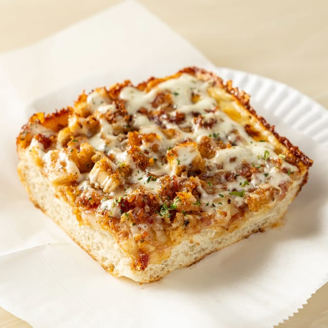 Detroit Chicken Bacon Ranch Slice.